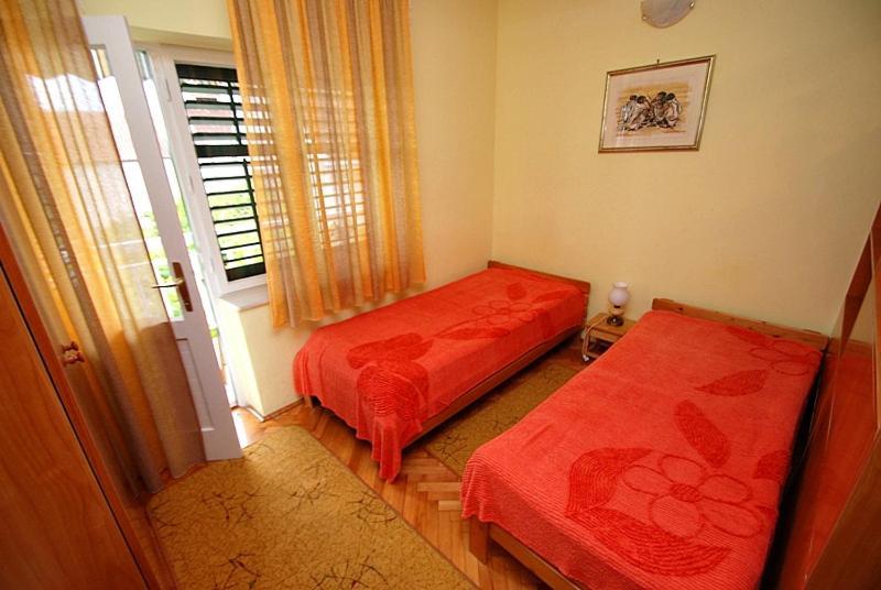 Apartments And Rooms By The Sea Zaostrog, Makarska - 2661 Exterior photo